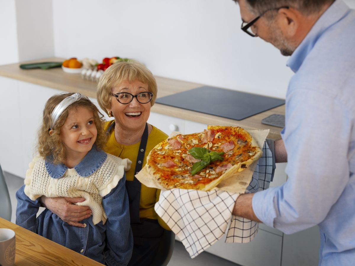 Jak wybrać idealną pizzę na rodzinny obiad? Kompletny przewodnik