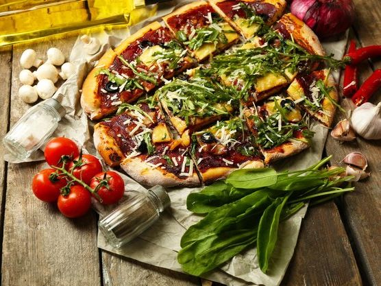 Pizza wegańska – przepisy, dodatki i tajemnice idealnego smaku